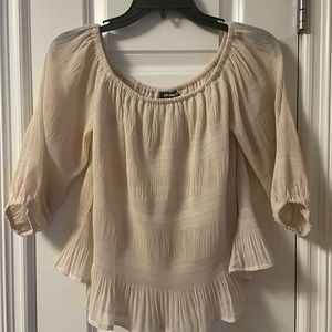 Express off shoulder size xs